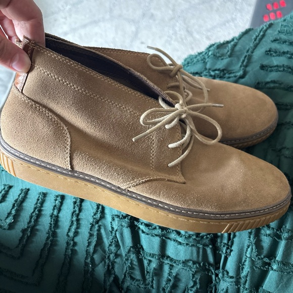 Johnston & Murphy Other - Johnston & Murphy Sheepskin Tan Chukka Boot Size 11